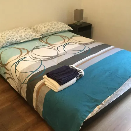 Appartement 3 En Lit Double, 6 Personnes, Dans Entierement Renove, 70 M2 , Wifi,climatisation, Tres Calme , Equipe,lit Bebe *